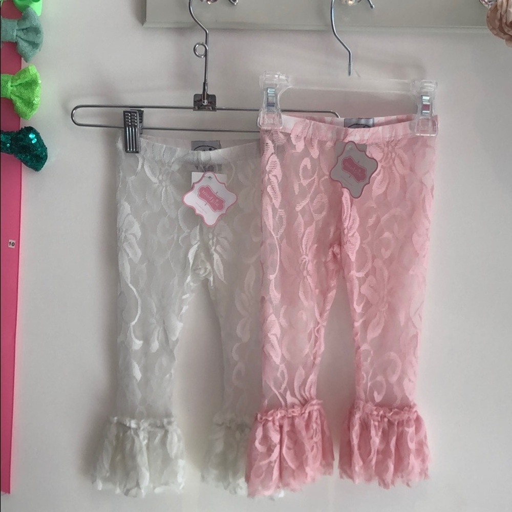 Lace leggings w/ ruffled bottoms